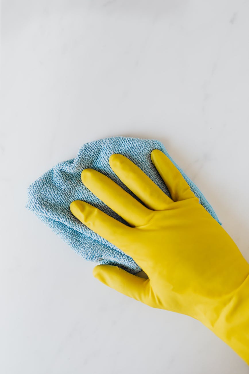 Clean surfaces to avoid the spread of bacteria.
